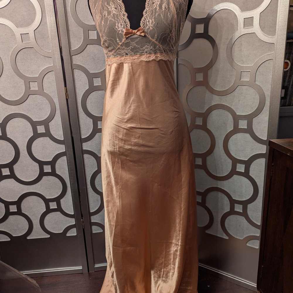 Elegant Lace Trim Satin Nightgown